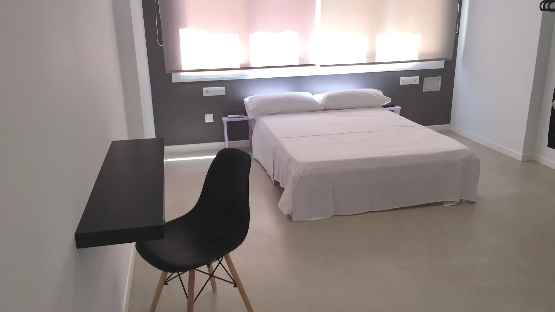 Solroom (Adults Only) location